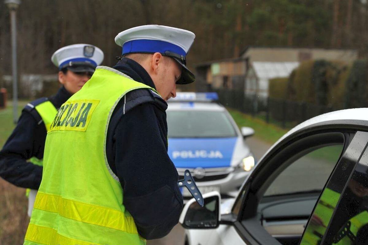 Drift w Polsce przestaje być „zabawą”. Od 30 marca 2026 r. wchodzą drastyczne kary - ilustracja